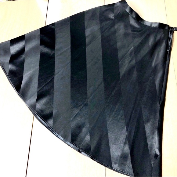 TALBOTS Petites Black Tonal Diagonal Wide Stripe A Line Knee Length Skirt~2 - Picture 5 of 10
